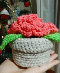 Maceta de rosas tejido a crochet